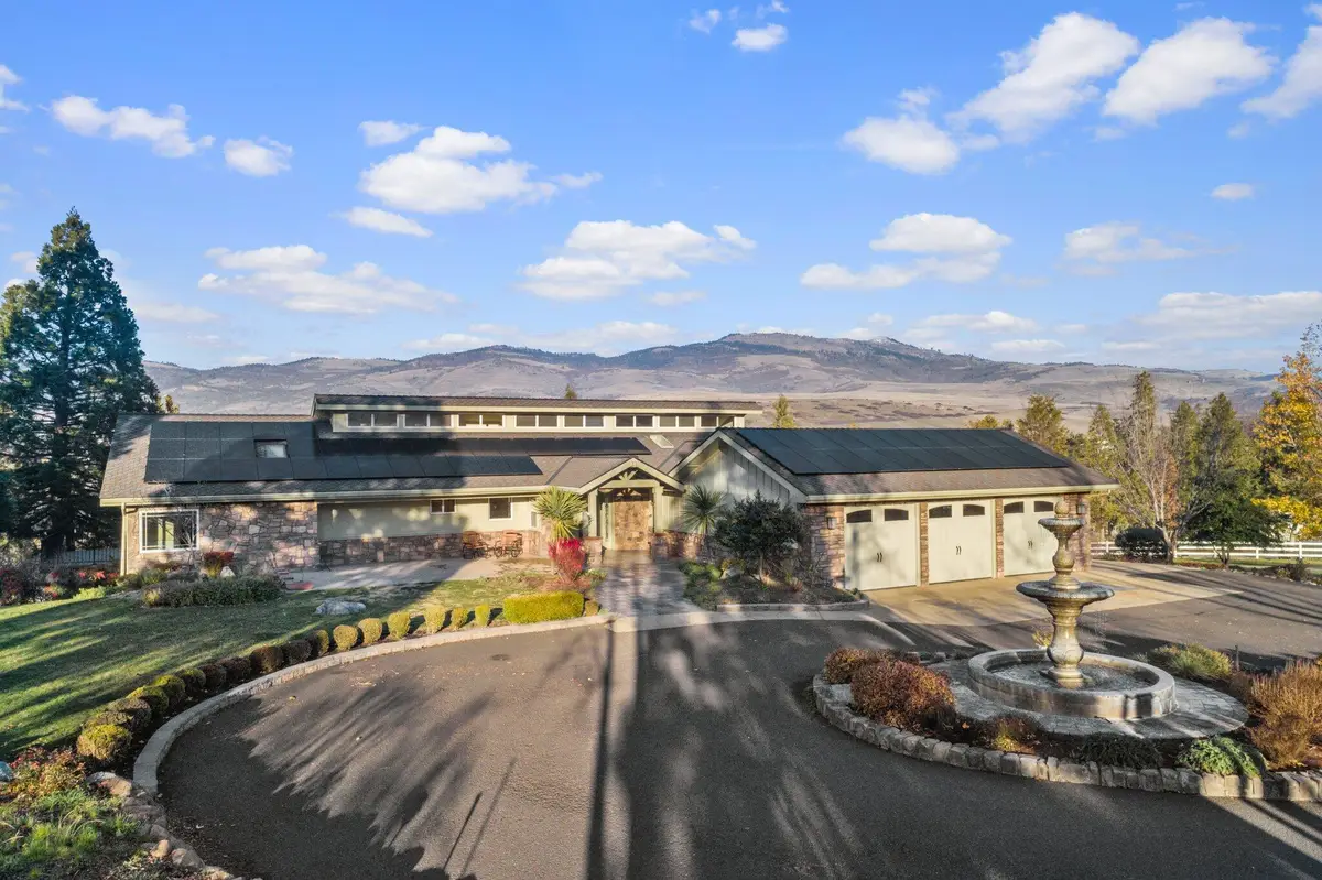 1501 Jackson, Ashland, OR 97520 - Image #1