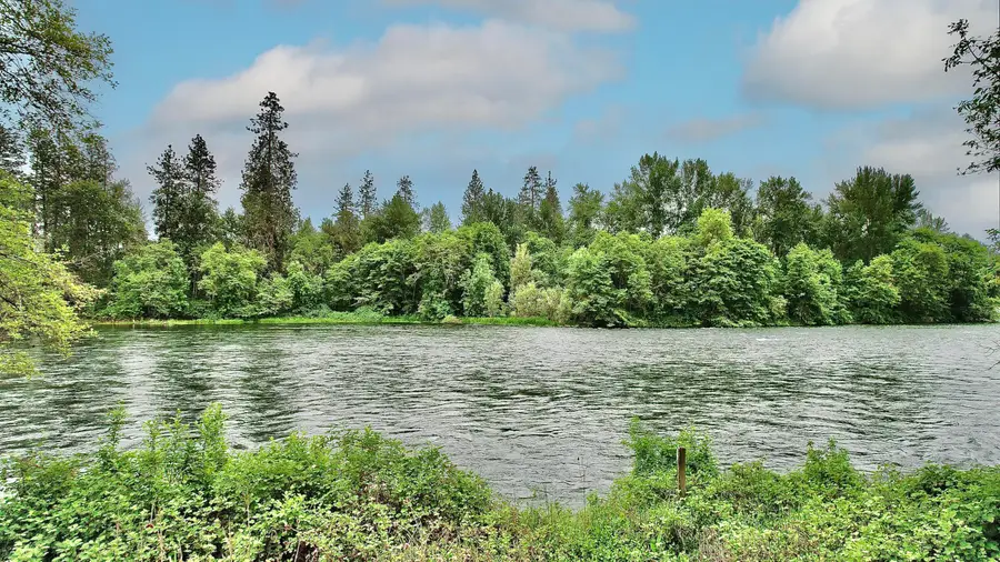 12240 Modoc, Central Point, OR 97502 - Image #2