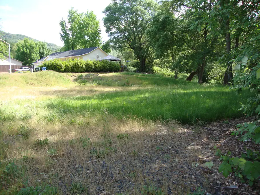 105 Brolin, Rogue River, OR 97537 - Image #3