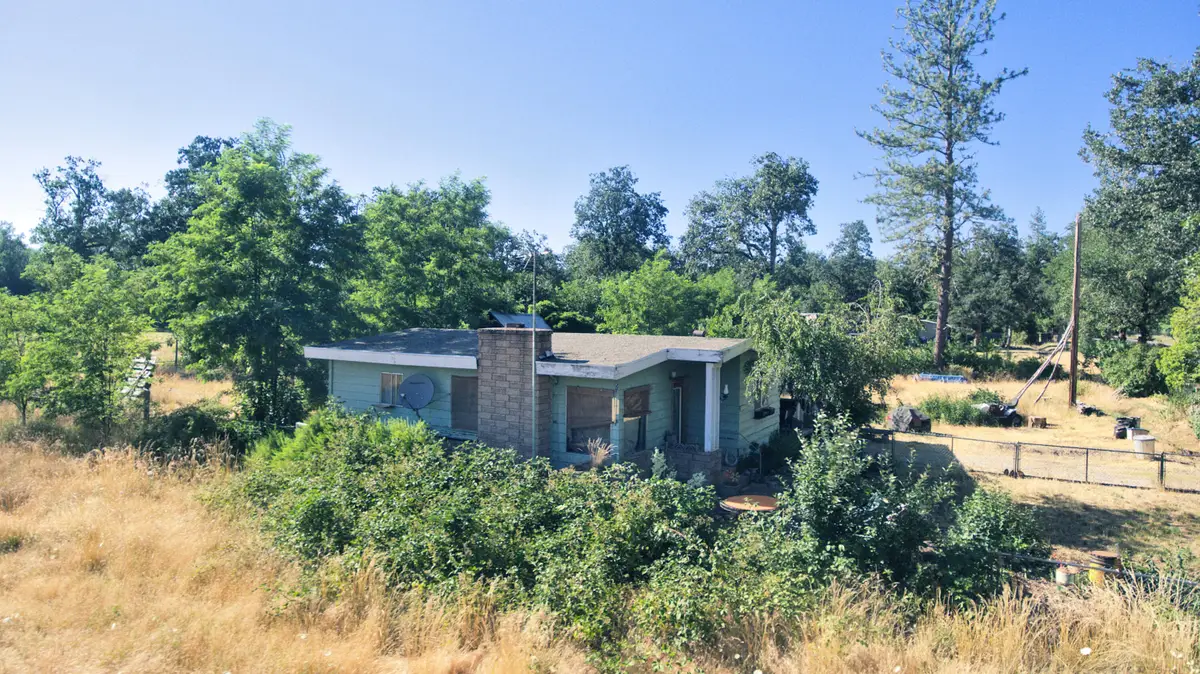 7666 Holland Loop Road, Cave Junction, OR 97523 - Image #1