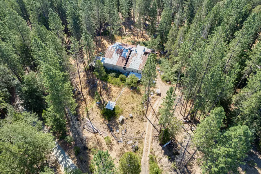 9184 W Evans Cr, Rogue River, OR 97537 - Image #2