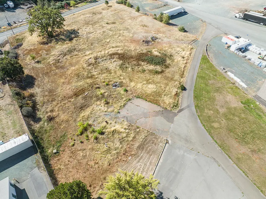 2798 Foothill, Grants Pass, OR 97526 - Image #3