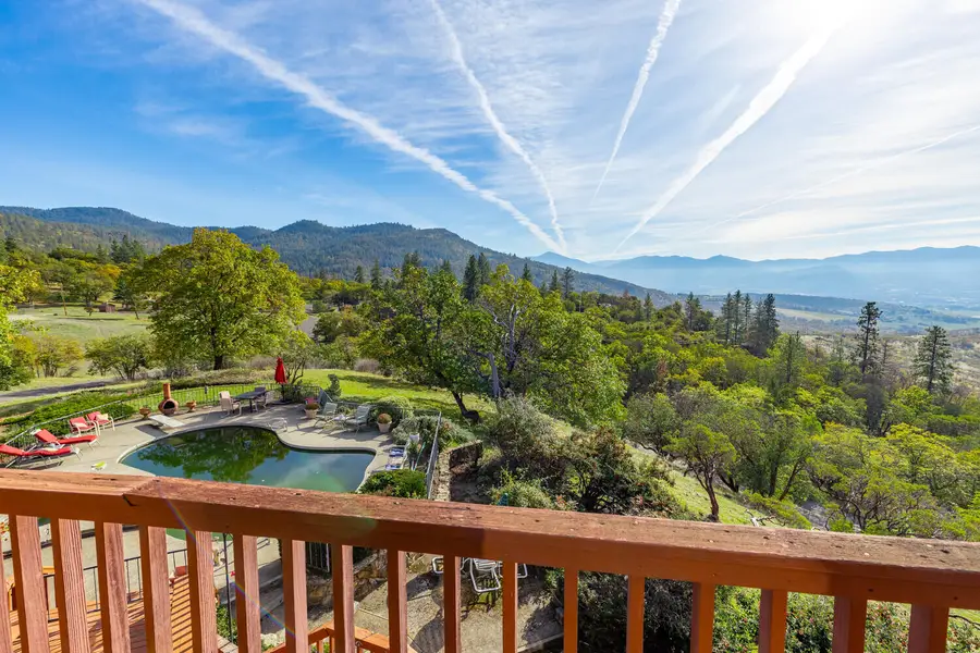 6401 Hillcrest, Medford, OR 97504 - Image #2