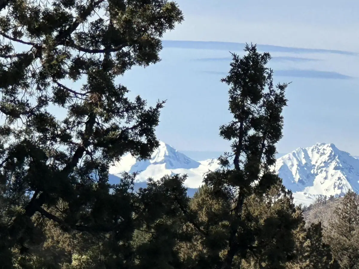 61955 Somerset, Bend, OR 97702 - Image #1