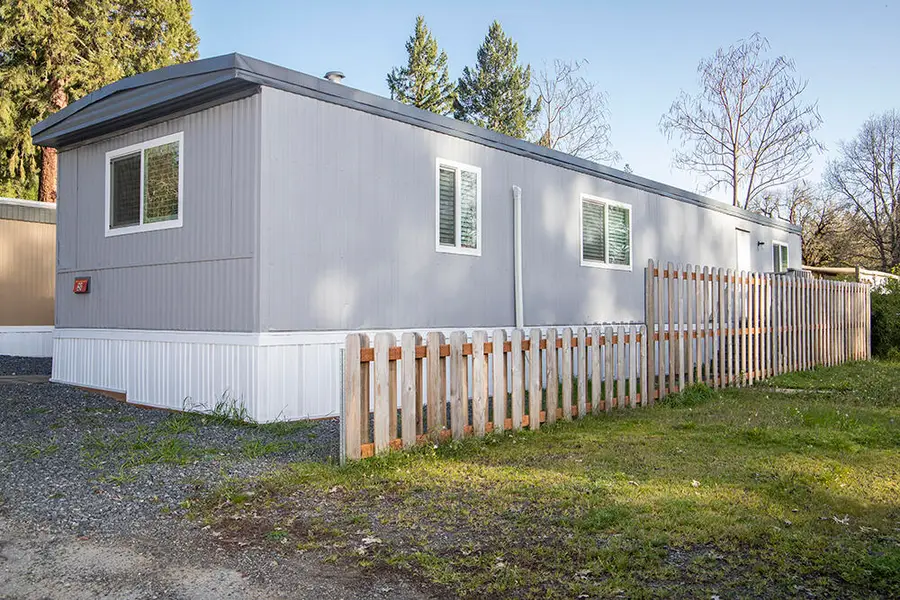 24542 Redwood, Kerby, OR 97531 - Image #2