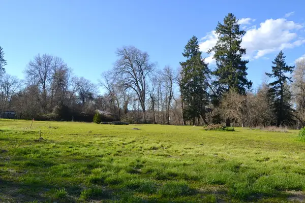 Lot 2 Gerald, Grants Pass, OR 97527