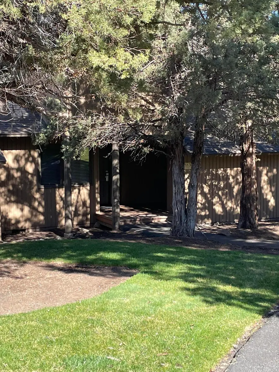 1830 Redtail Hawk, Redmond, OR 97756 - Image #2