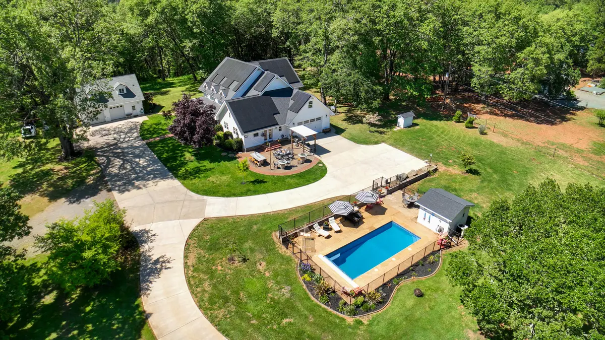 438 Murphy Creek, Grants Pass, OR 97527 - Image #1