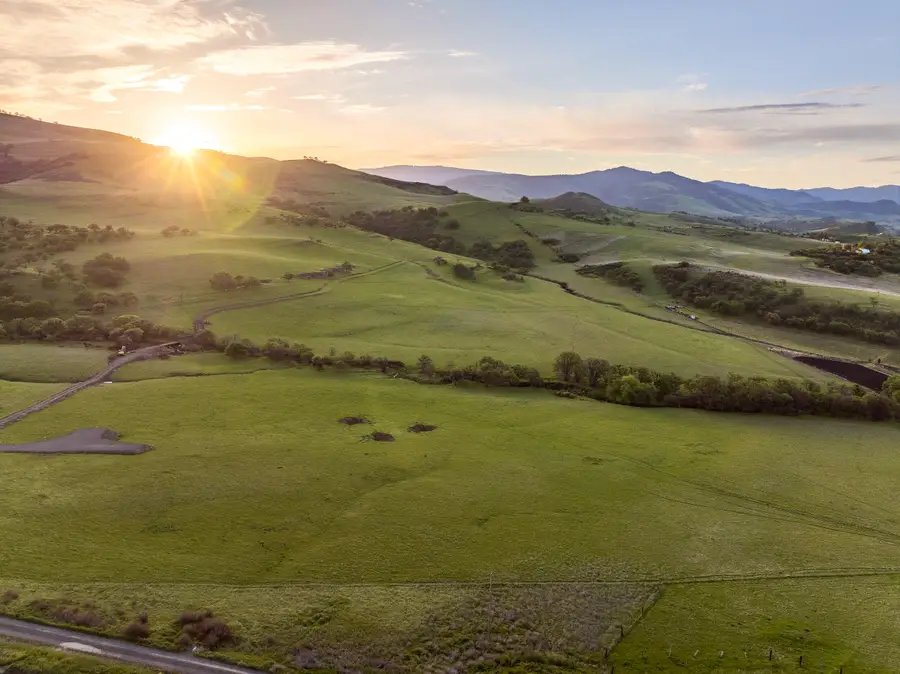 1650 E Nevada, Ashland, OR 97520 - Image #2