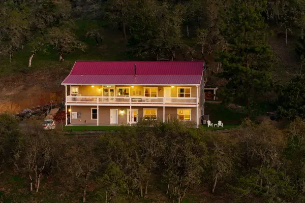 1011 Wren Ridge, Eagle Point, OR 97524