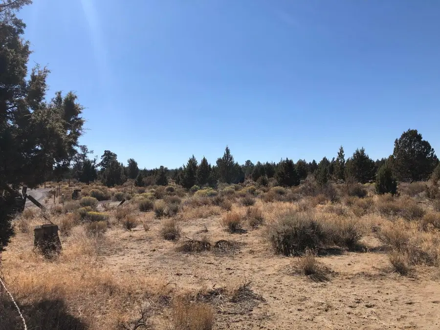 60565 Diamond T, Bend, OR 97702 - Image #3