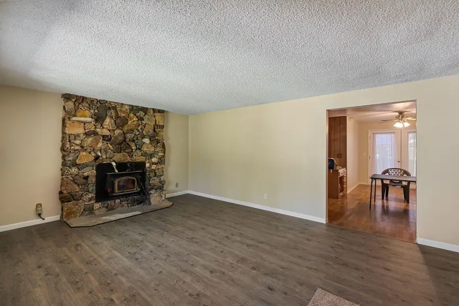 505 Peco, Grants Pass, OR 97526 - Image #2