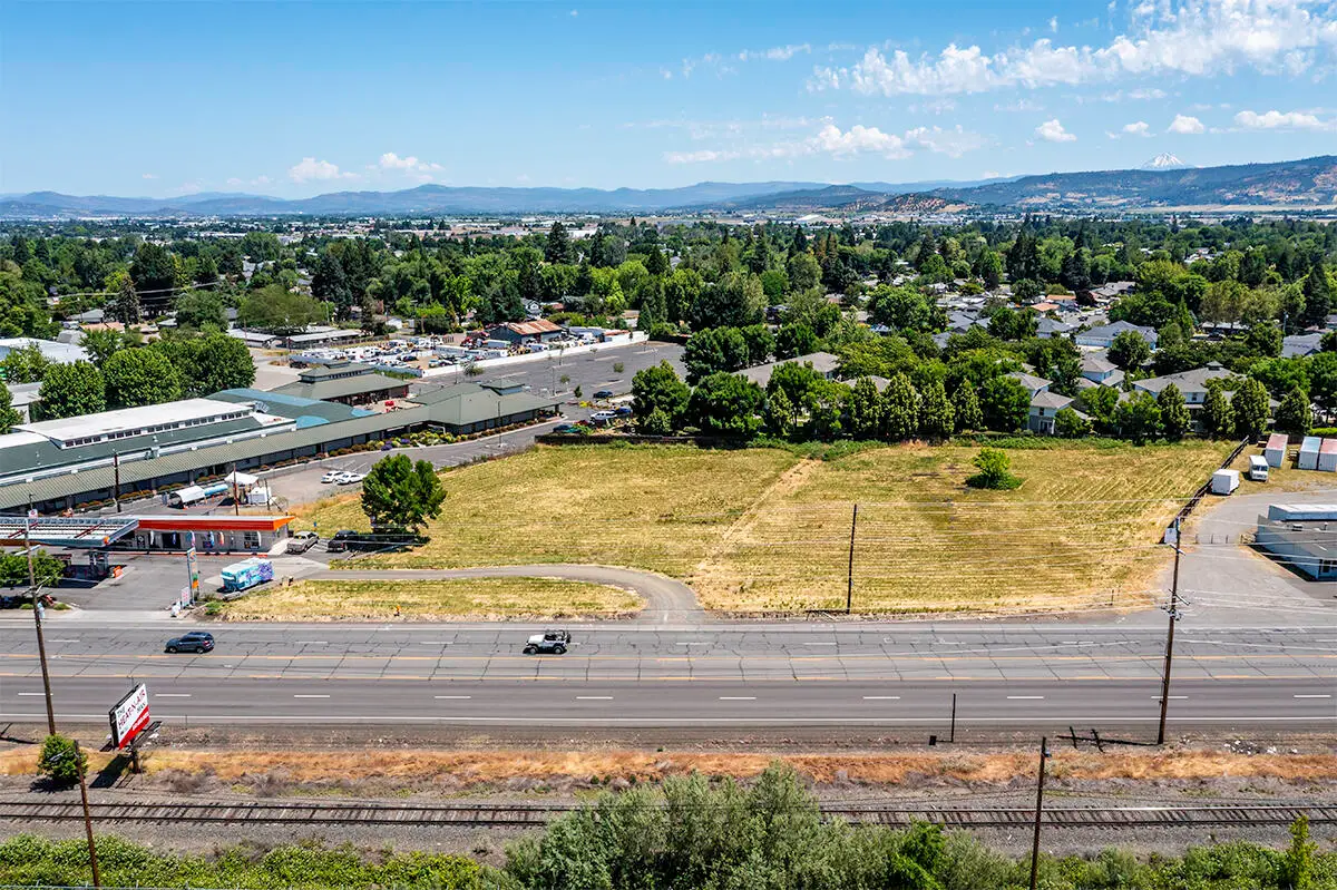 3600 N Pacific, Medford, OR 97501 - Image #1