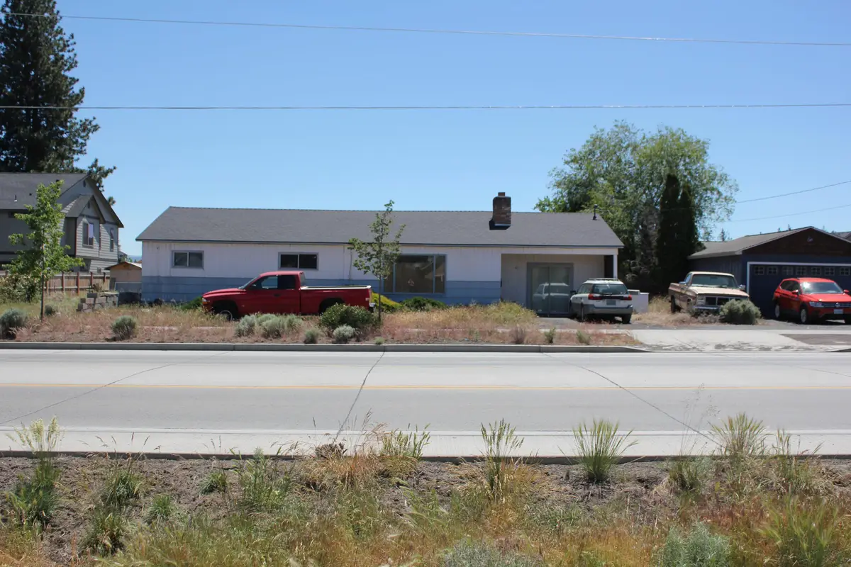 615 SE Reed Market, Bend, OR 97702 - Image #1