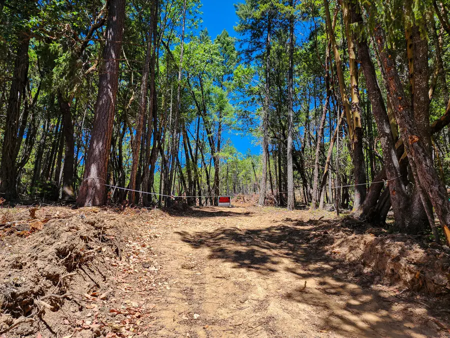 222 Thornridge, Merlin, OR 97532 - Image #2