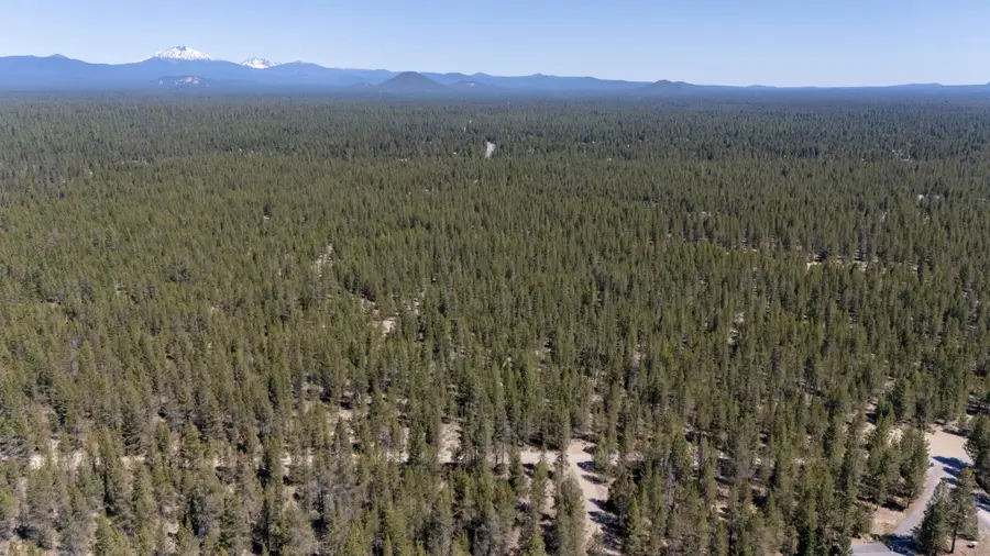 15600 Deedon Lane, La Pine, OR 97739 - Image #3