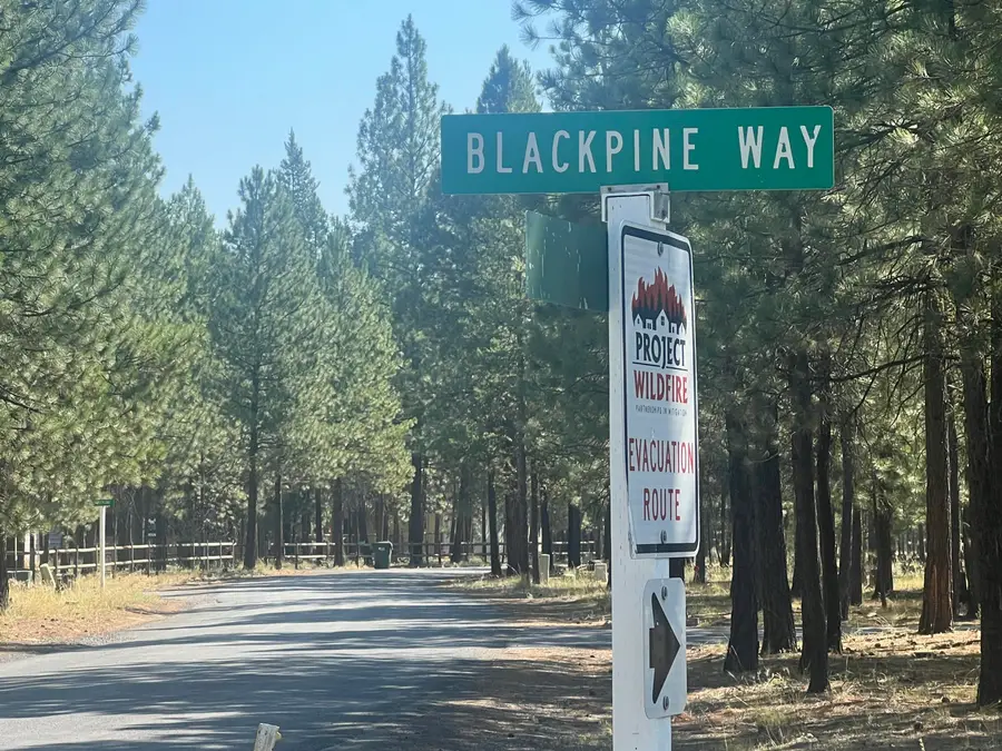 51986 Black Pine, La Pine, OR 97739 - Image #2