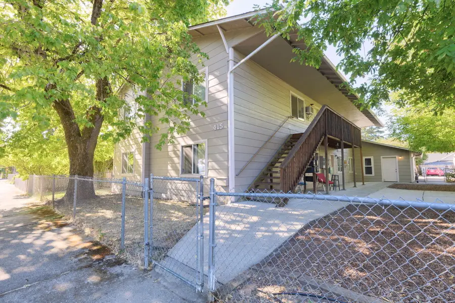 415 SE J, Grants Pass, OR 97526 - Image #3