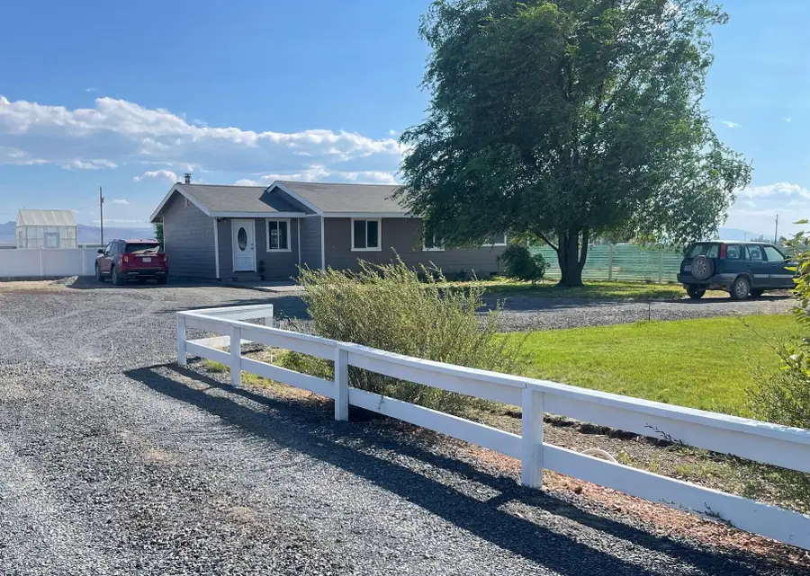 87722 Pinion, Christmas Valley, OR 97641 - Image #3