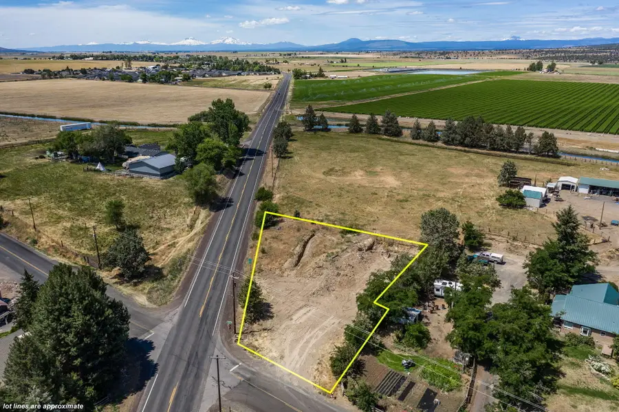 2350 SW Bear Drive, Madras, OR 97741 - #2