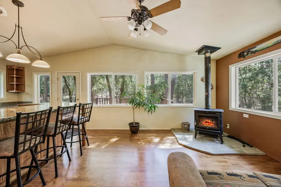 291 Pyle Drive, Grants Pass, OR 97527 - Image #3