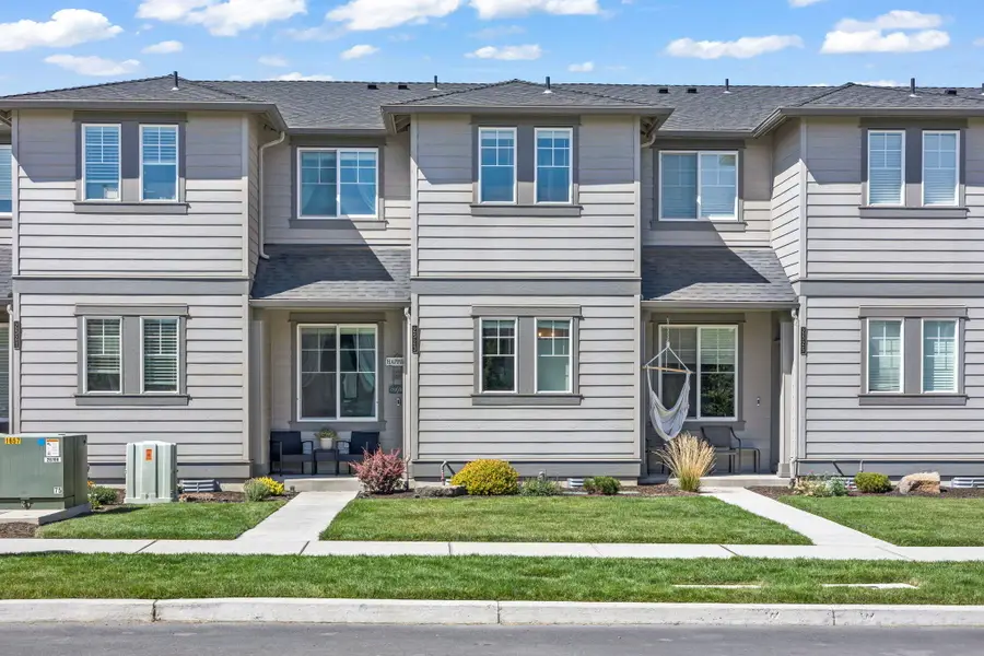 2523 NE Purcell, Bend, OR 97701 - Image #3