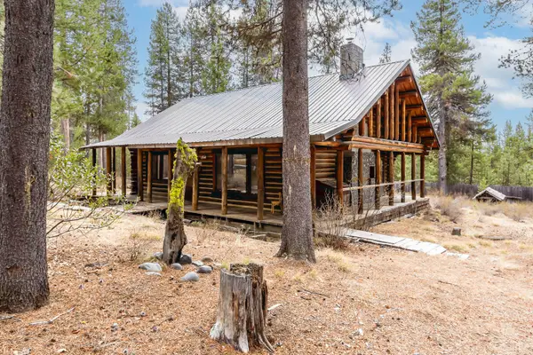 18009 Hwy 58, Crescent Lake, OR 97733