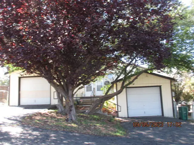 1801 Thrall, Klamath Falls, OR 97601 - Image #2