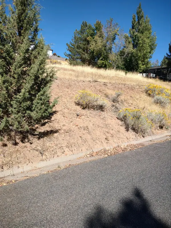Lot 8 Ridge Crest, Klamath Falls, OR 97601