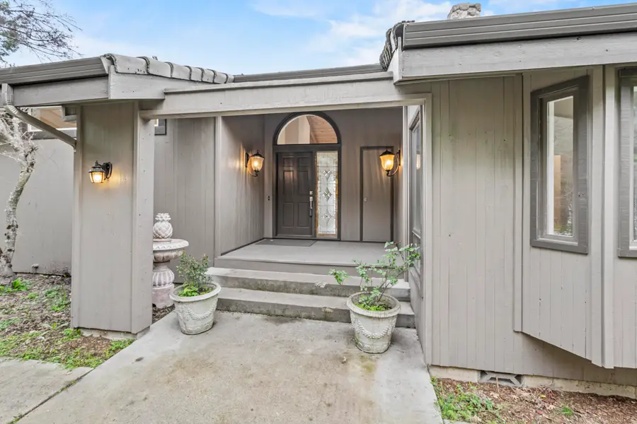 465 Strawberry Hill, Jacksonville, OR 97530 - Image #3