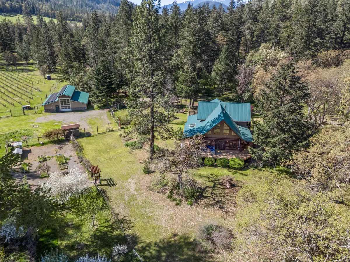 233 Thompson Creek, Applegate, OR 97530 - Image #1