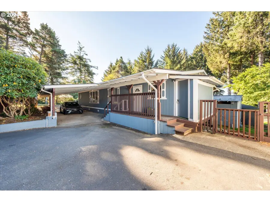 18828 Montbretia, Brookings, OR 97415 - Image #2