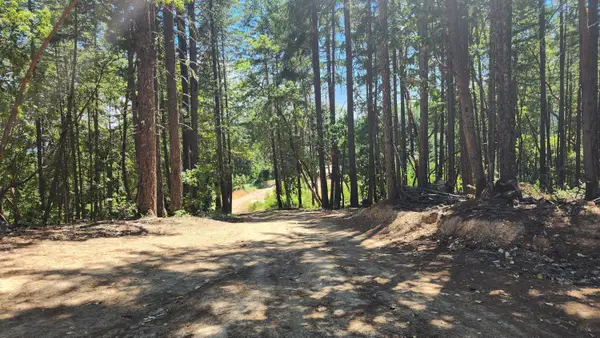 0 Quartz Creek, Merlin, OR 97532