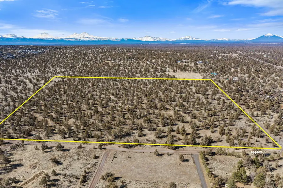 605 NW 95th, Redmond, OR 97756 - Image #2