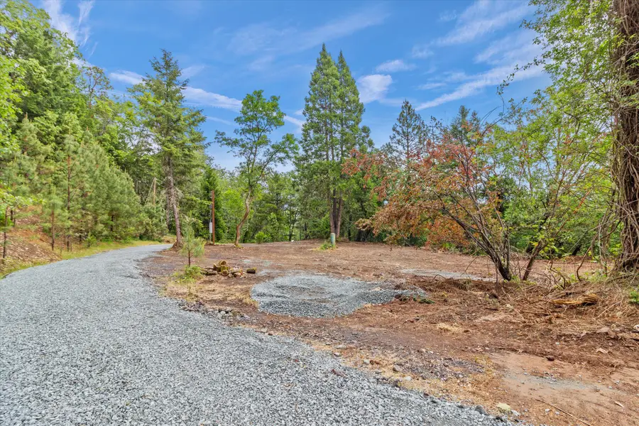 2670 Robertson Bridge, Grants Pass, OR 97526 - Image #3