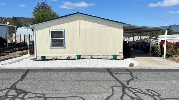 8401 Old Stage, Central Point, OR 97502