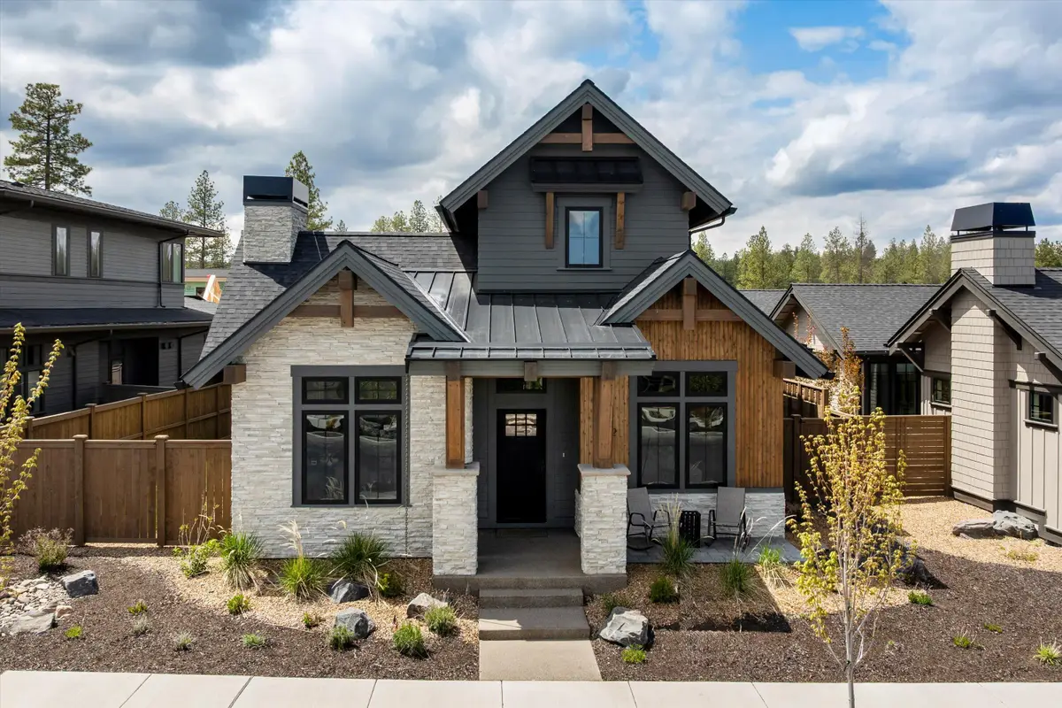 3162 NW Strickland, Bend, OR 97703 - Image #1