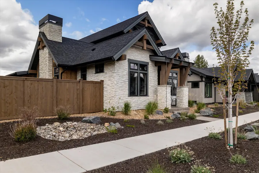 3162 NW Strickland, Bend, OR 97703 - Image #3