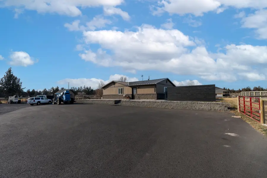 65605 61st Street, Bend, OR 97703 - Image #2