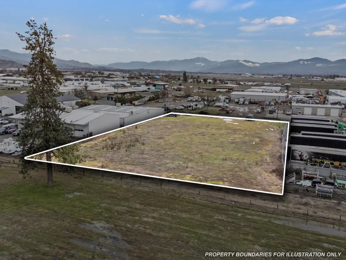 5610 Table Rock Road, Central Point, OR 97502 - Image #1