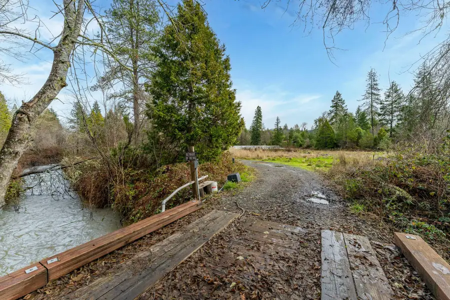 1491 Draper Valley, Selma, OR 97538 - Image #3