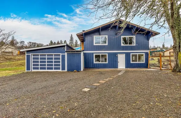 124 Hudspeth, Shady Cove, OR 97539