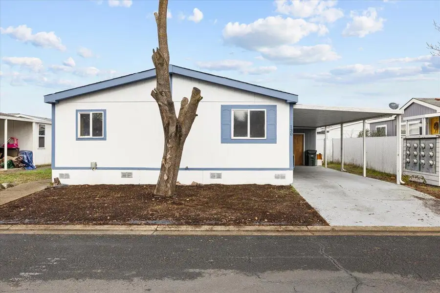 633 E Archwood, Eagle Point, OR 97524 - Image #2