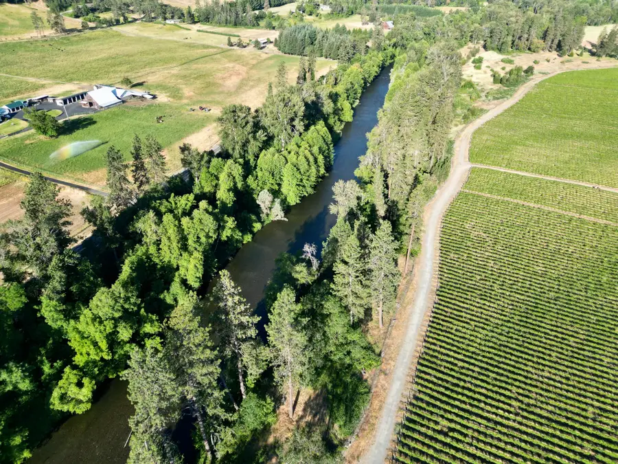 18485 N Applegate, Grants Pass, OR 97527 - Image #3