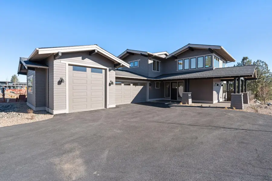 3231 NW Strickland, Bend, OR 97703 - Image #2