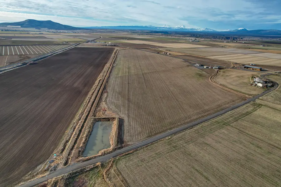 5133 SW Elbe, Madras, OR 97741 - Image #3