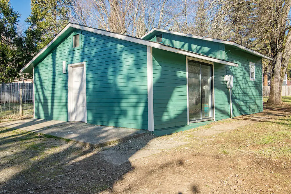 157 Cheslock Road, Grants Pass, OR 97527 - Image #1