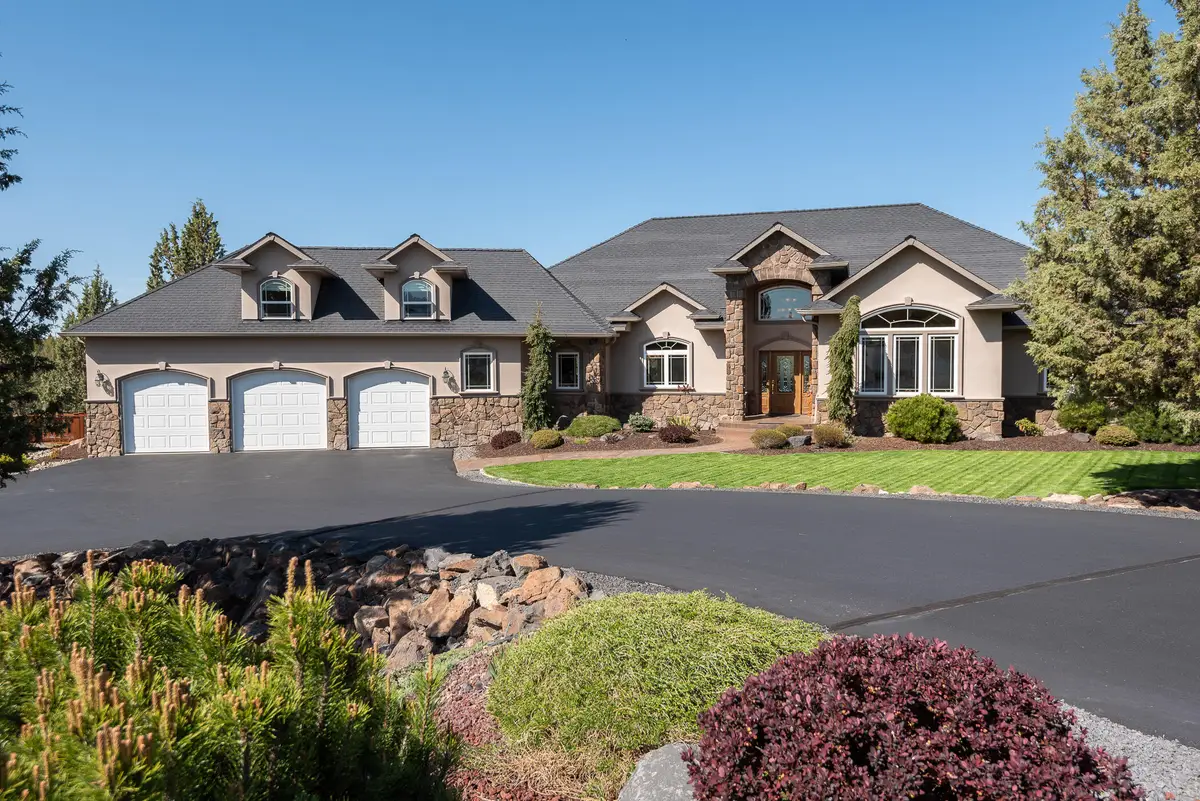 1832 SE Blue Skies, Prineville, OR 97754 - Image #1