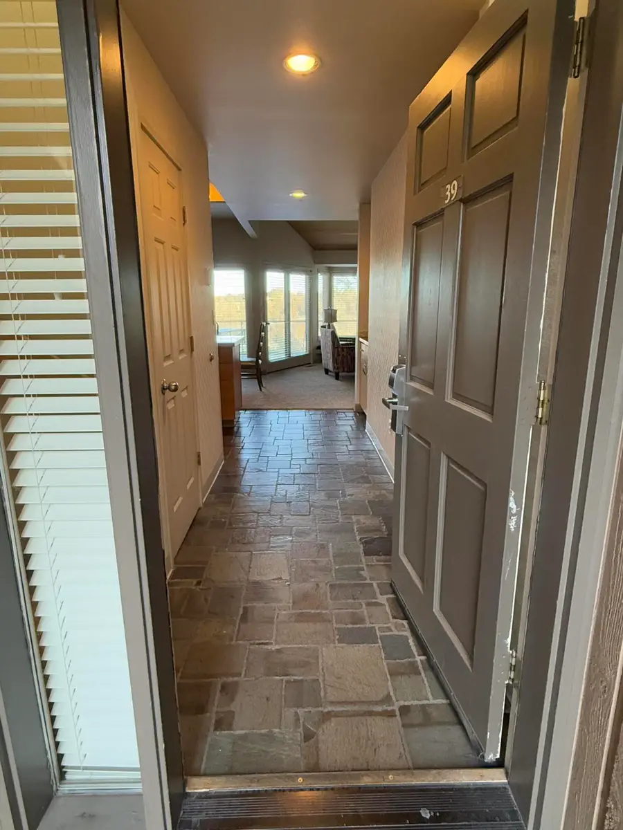 1936 Redtail Hawk, Redmond, OR 97756 - Image #2