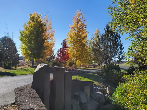 5767 Engleman Spruce, Klamath Falls, OR 97601